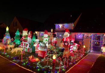 Christmas Decorating Contest